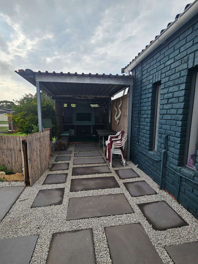 4 Bedroom Property for Sale in Greenshields Park Eastern Cape